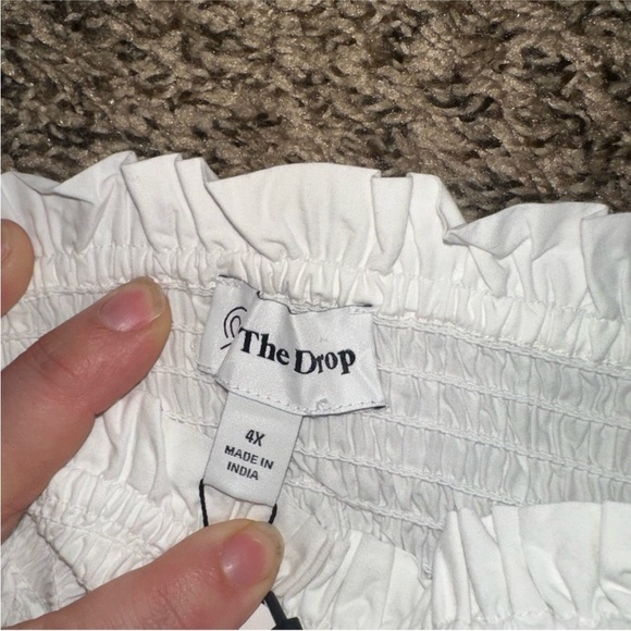 Chic White Ruffled Blouse - Picture 6 of 6